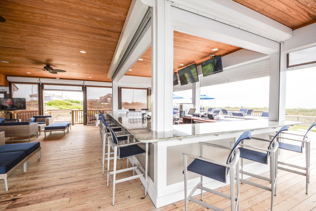 Dunes Club bar